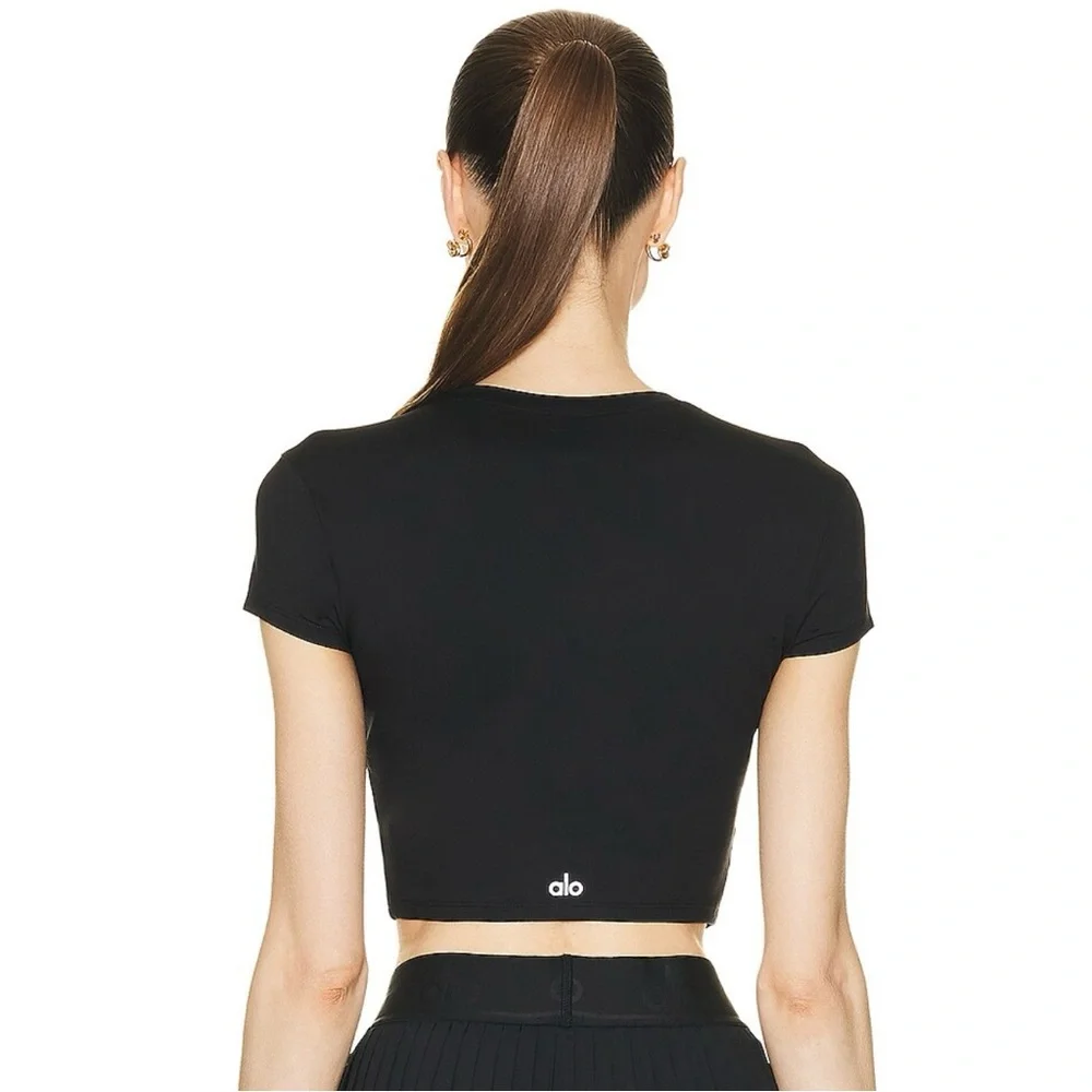 Brand New- Alosoft Crop Finesse Short Sleeve in Black 🖤 - Picture 2 of 14